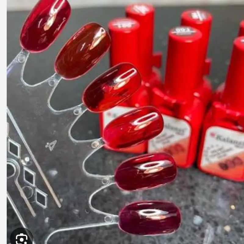 Esmaltes semipermanentes  (rojo vitral)