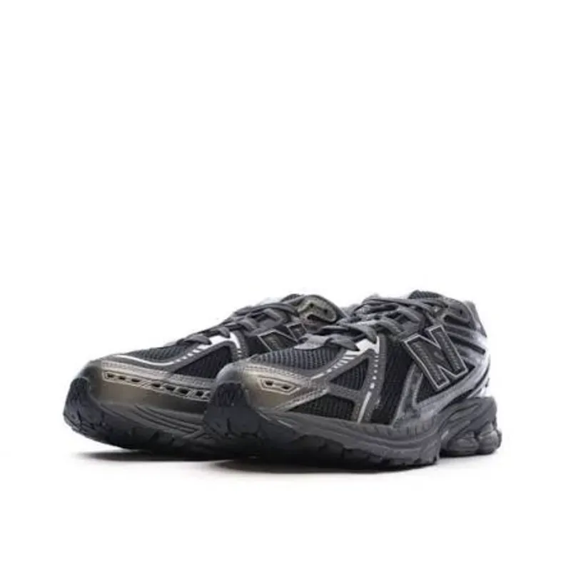 New Balance Phantom Black X