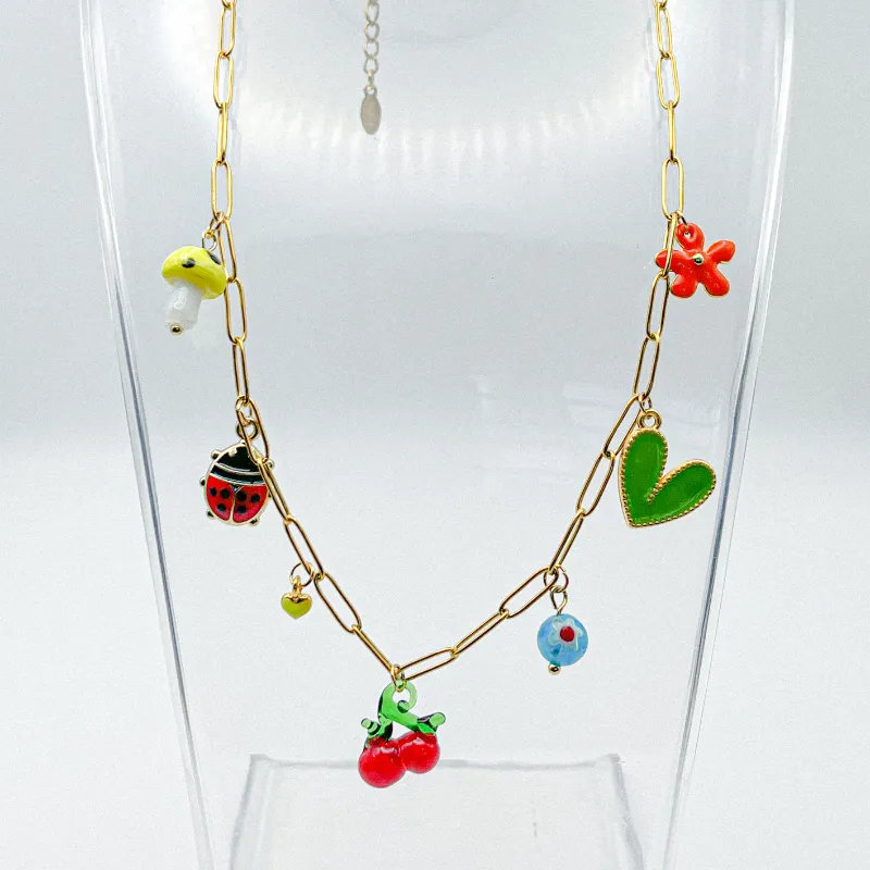 Collar de cadena de acero inoxidable con dijes