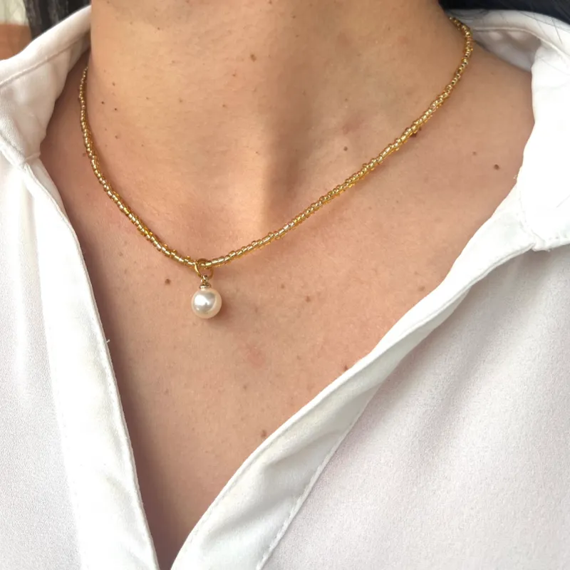 Collar con dije de perla