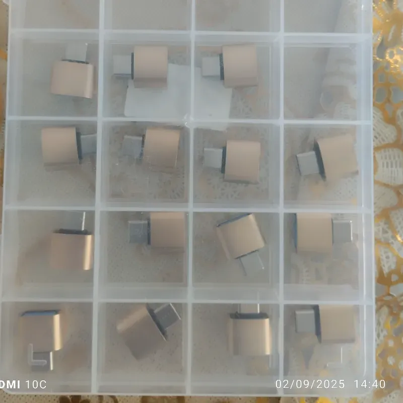 ADAPTADOR  USB TIPO "C" Y UNIVERSAL