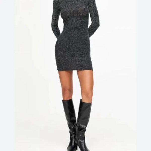 Vestido Pull&bear con espalda afuera