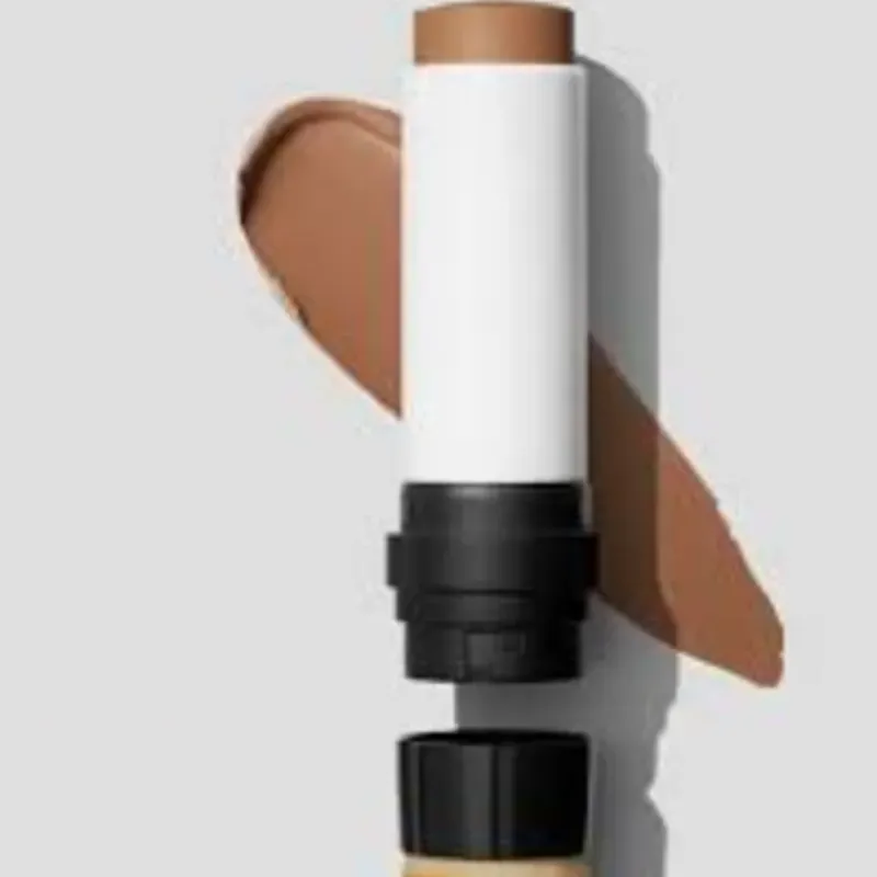 Contorno de maquillaje By Mario