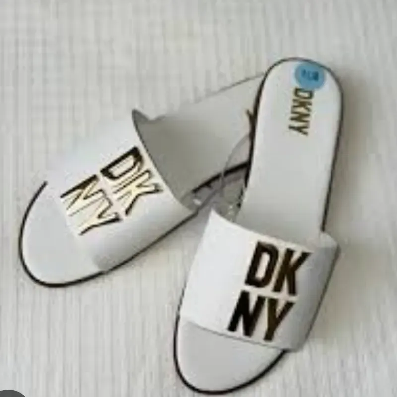 Sandalias DkNY