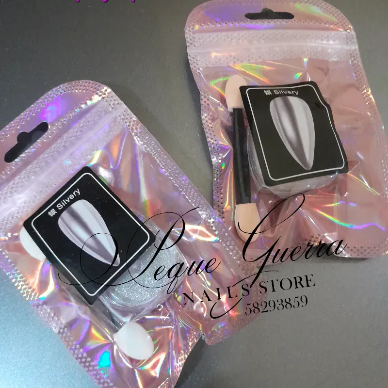 Efecto espejo plateado