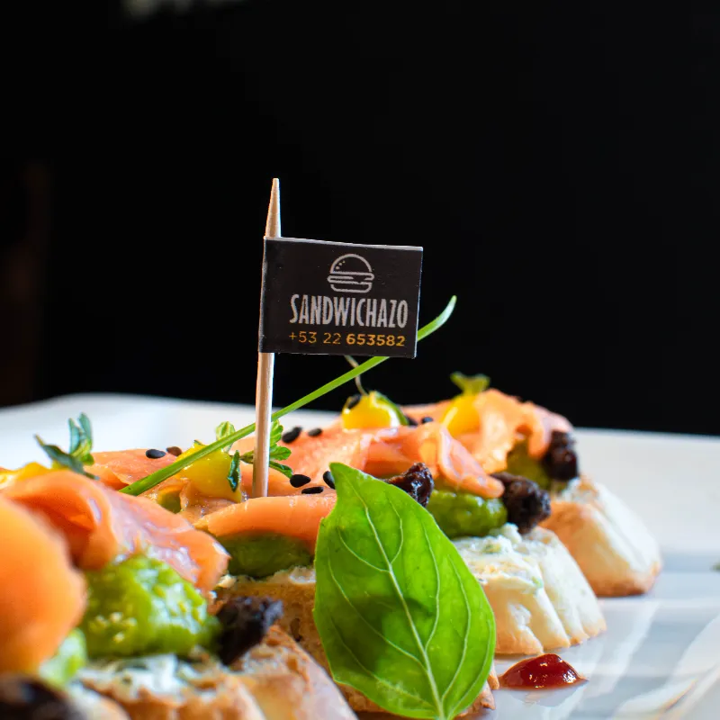 Tostadas de Salmón Ahumado y Filadelfia
