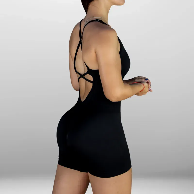 Mono Enterizo Push Up Platinum Line color Negro