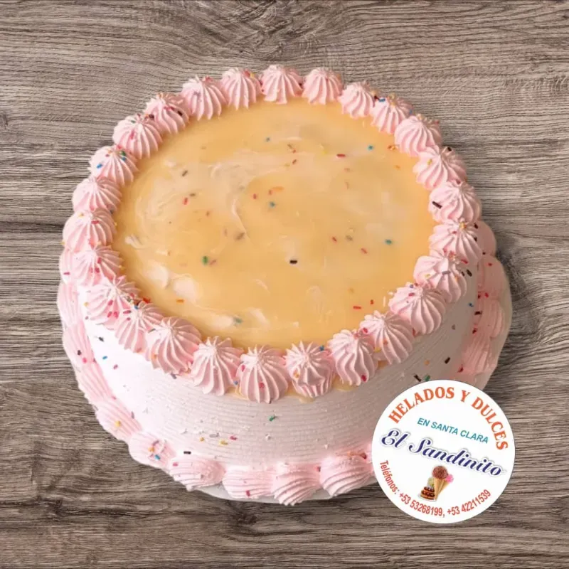 CAKES CON CUBIERTA DE LECHE CONDENSADA