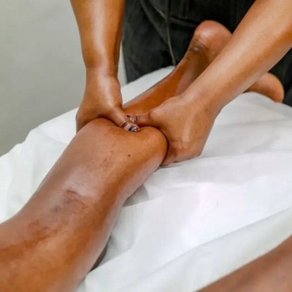 Masajes Circulatorios para Piernas Cansadas