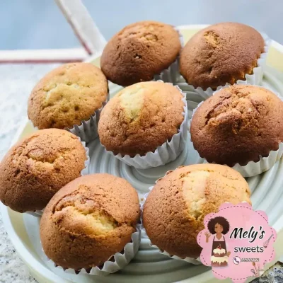 Docena de Cupcakes simples