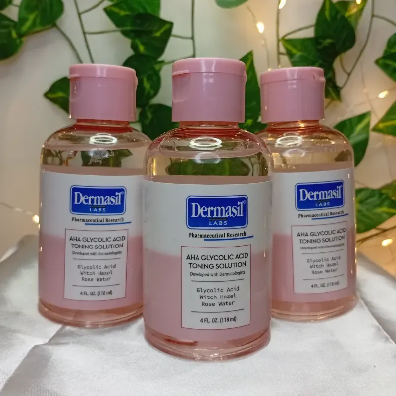 Tónico de ácido glicólico y agua de rosas