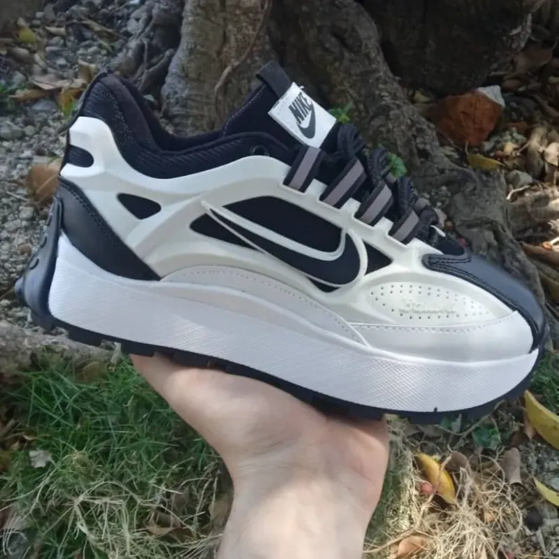 Nike Bailleli blanco y negro