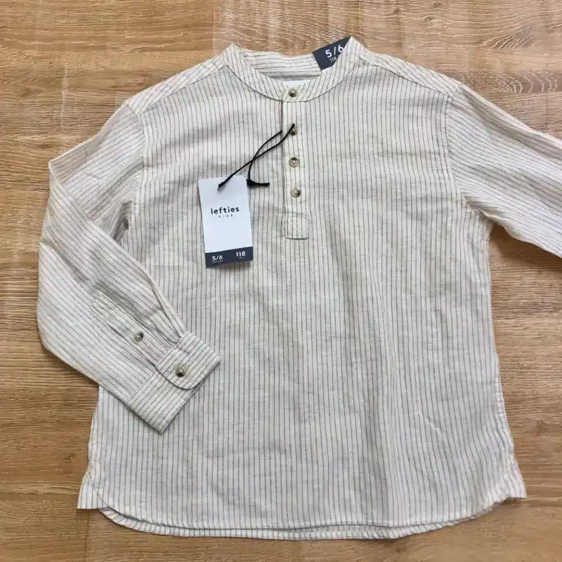 Camisa rayada de mangas largas