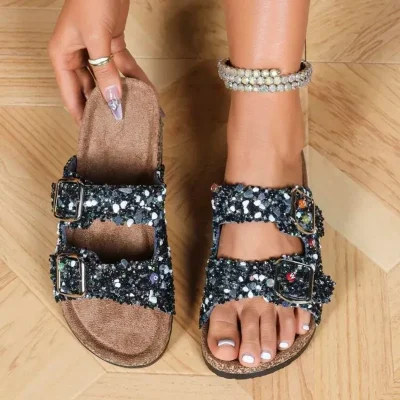 Práctica  negra con decoración