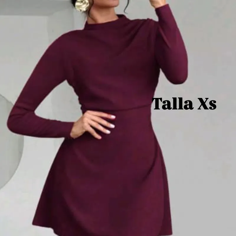 Vestido mini de mangas largas