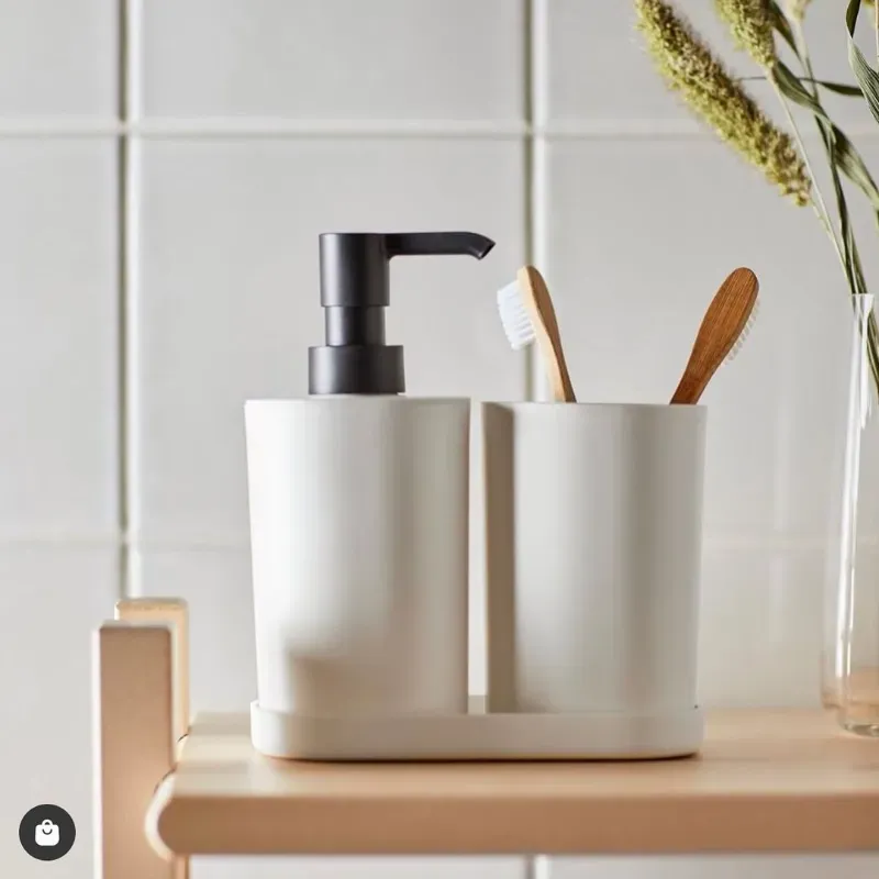 Juego de dispensador para baño