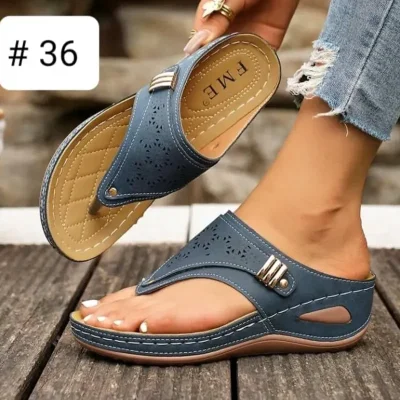 Sandalias de mujer color azul cuña mediana