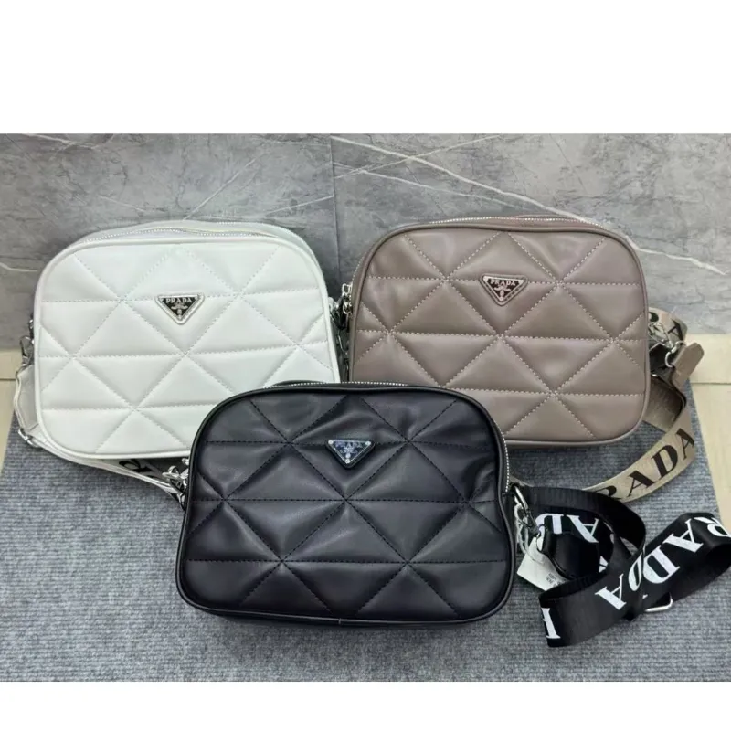 Carteras Prada