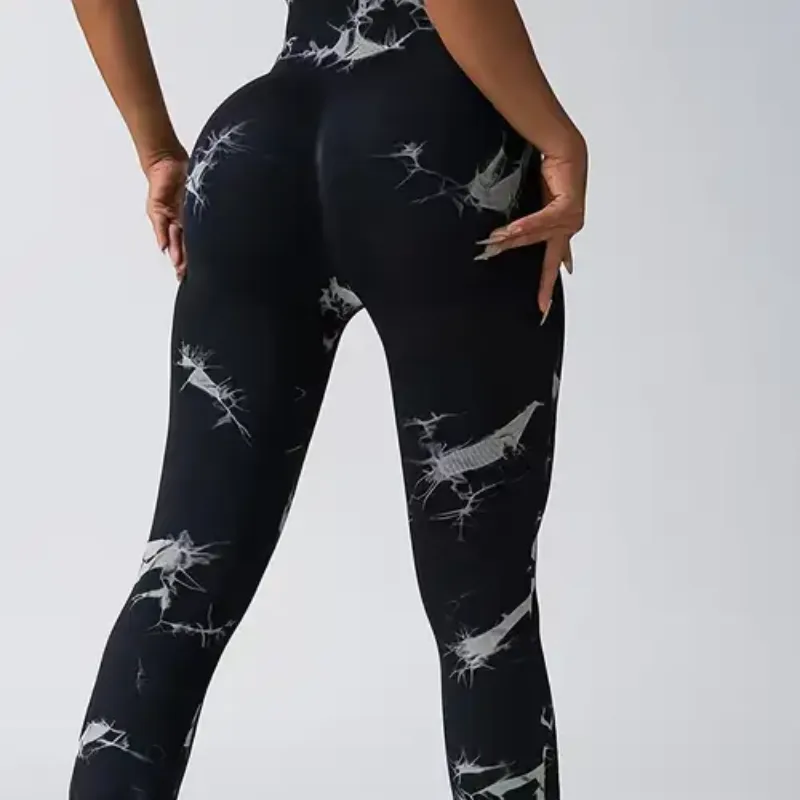 Licra marmoleada negra y gris acampanada