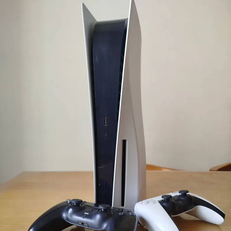 PlayStation 5 (Versión Disco) $580 usd