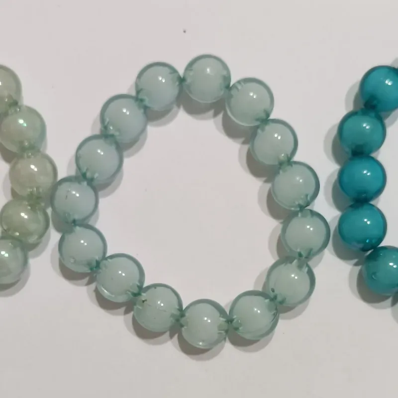 Pulseras de cuentas grandes