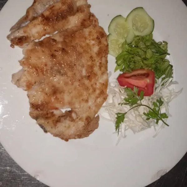 FILETE DE PESCADO GRILLE/GRILLED FISH FILLIET