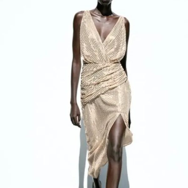 Vestido Zara de lentejuelas doradas