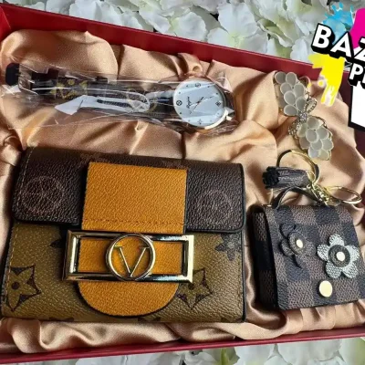 SET DE CAJA PARA REGALO/RELOJ+MONEDERO+ADORNO PARA CABELLO+LLAVERO