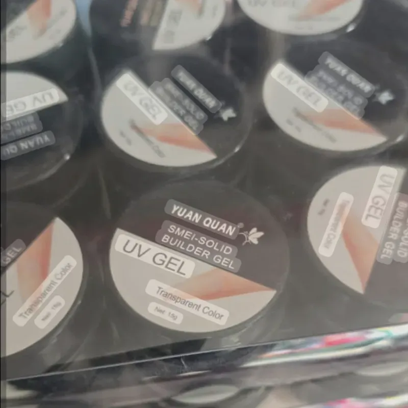 Gel de construcción transparente