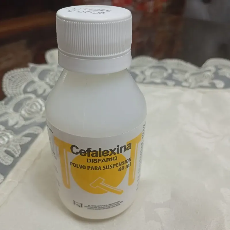  Cefalexina  (pomo de 60 ml de 250 mg/5 ml)
