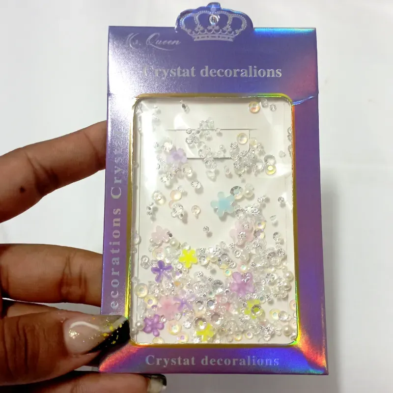 Piedras y flores en cristal