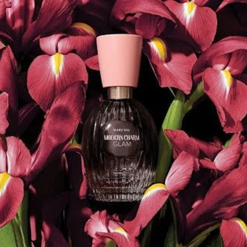 Moderm Charm Glarm MK