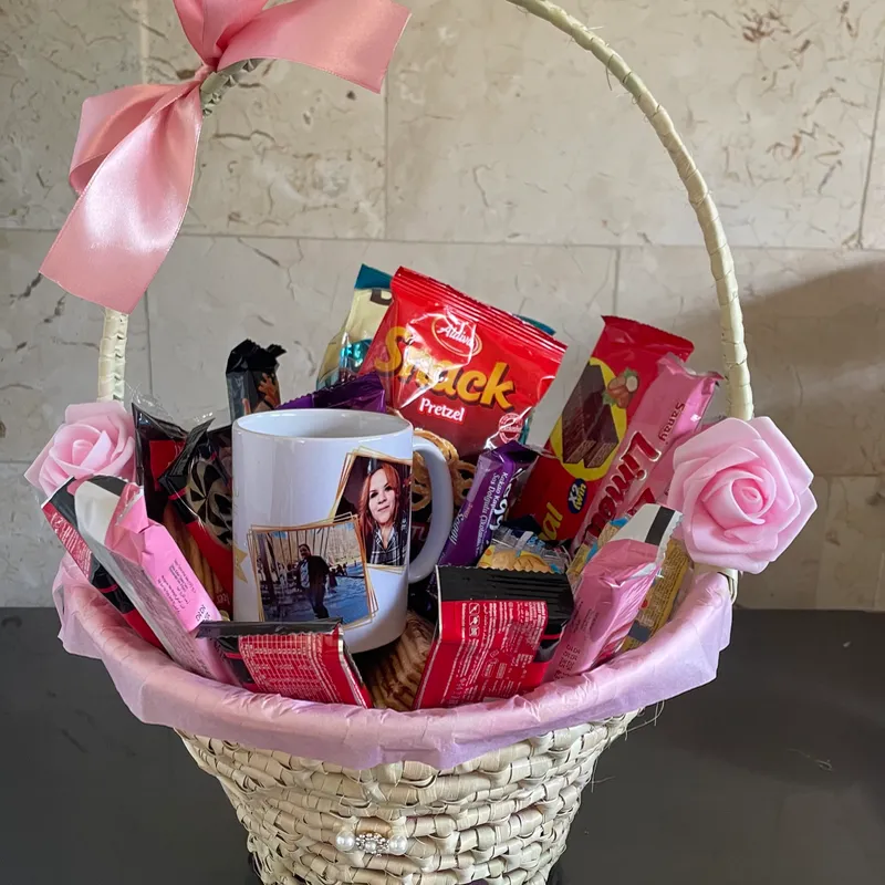 Cesta con tacita de  amor