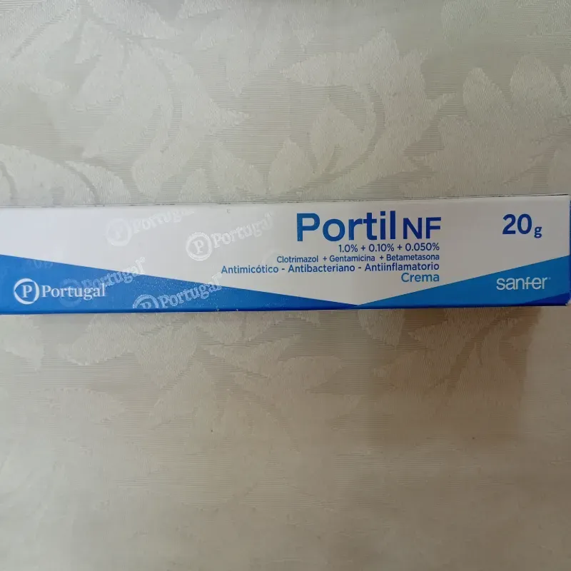  Triple Antibiótico (Clotrimazol+Gentamicina+Betametasona, 1.0%+0.10%+0.050%, 20 g)