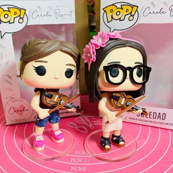 Pareja funko + Detalles 