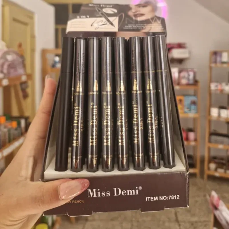 Delineador para ojos + plumón de ceja