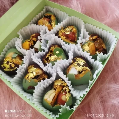 Caja de bombones con frutos secos