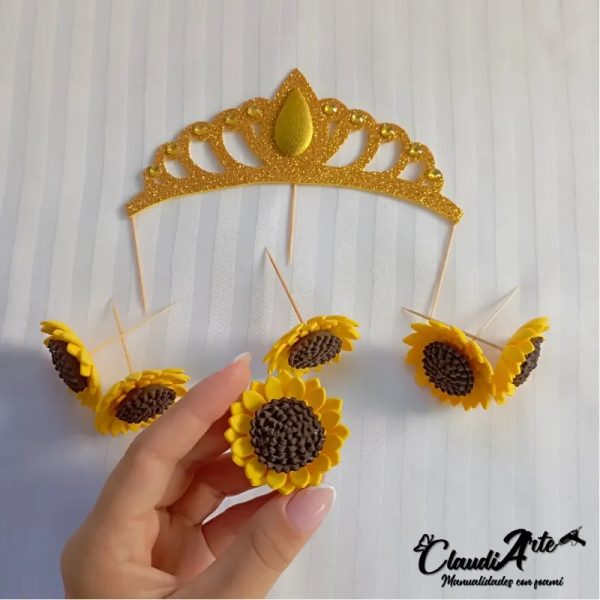 Cake topper