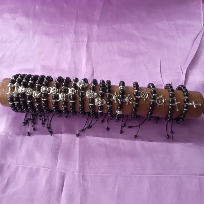 Pulseras perlas negras