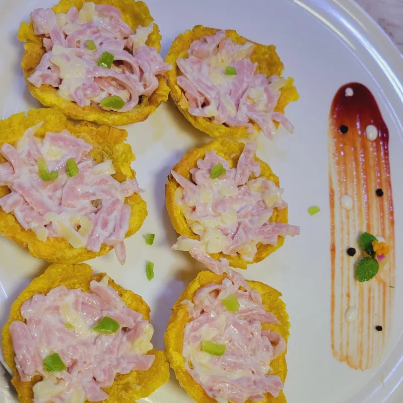 Tostones Rellenos de jamón y queso
