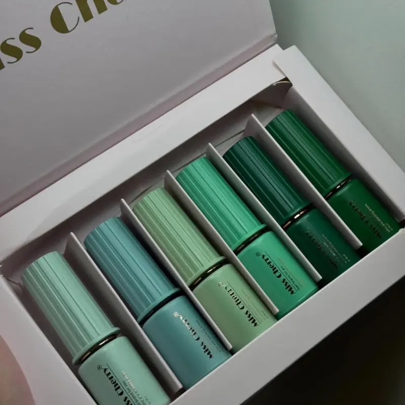 Esmaltes semipermanentes Miss Cherry 18 ml