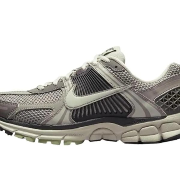 Nike Zoom Vomero 5