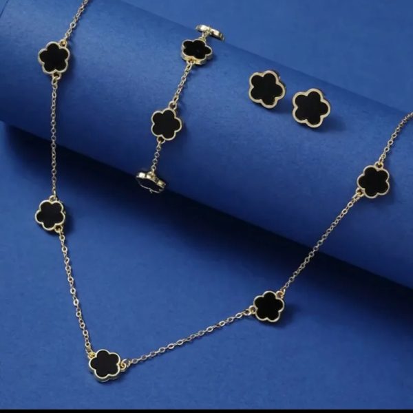 Juego de collar