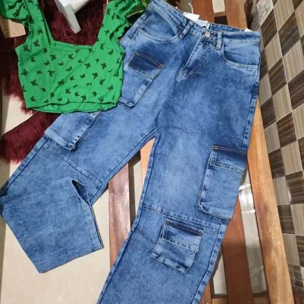 Pantalón cargo
