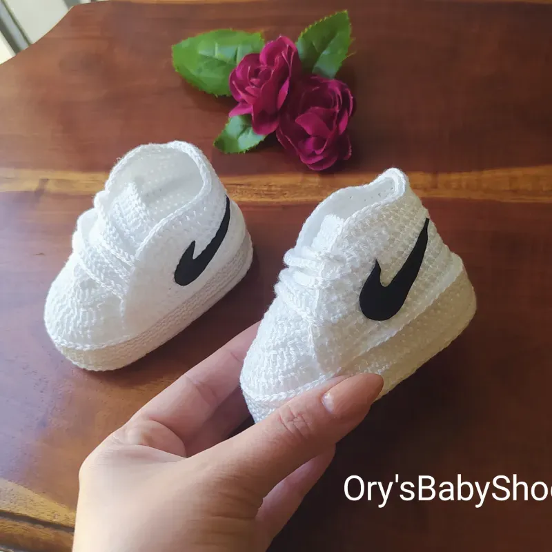  Zapaticos tejidos tipo Nike !!!.✨