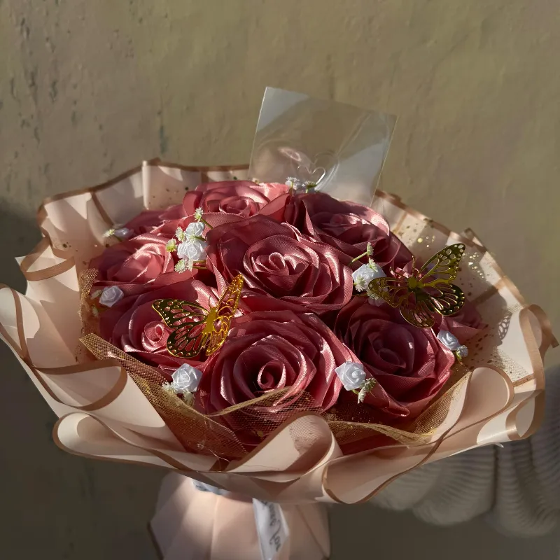 Ramo de rosas eternas