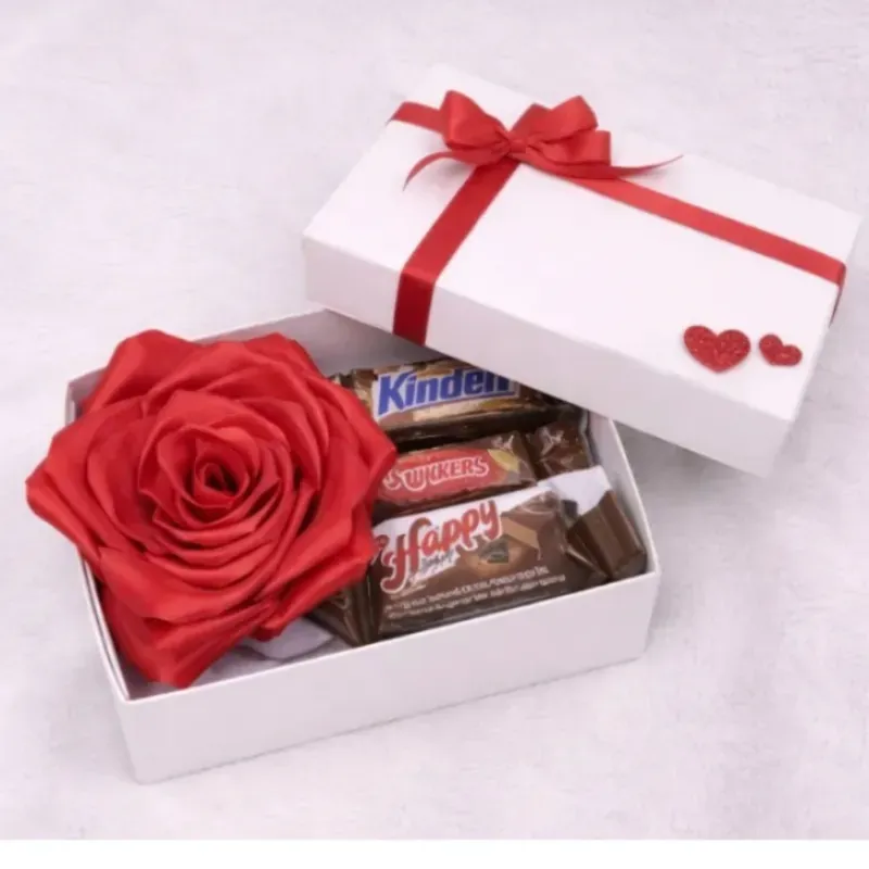 Mini cajita con rosa eterna