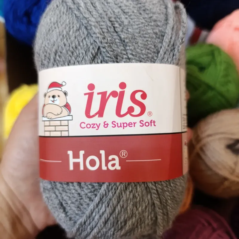 Hilo de estambre Iris gris medio
