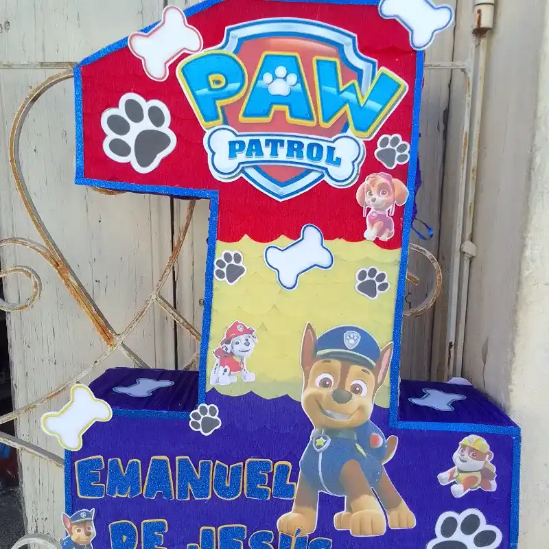 Piñata de Número con nombre de foami