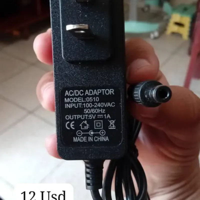 Adaptador universal 5 volt 1 ampere